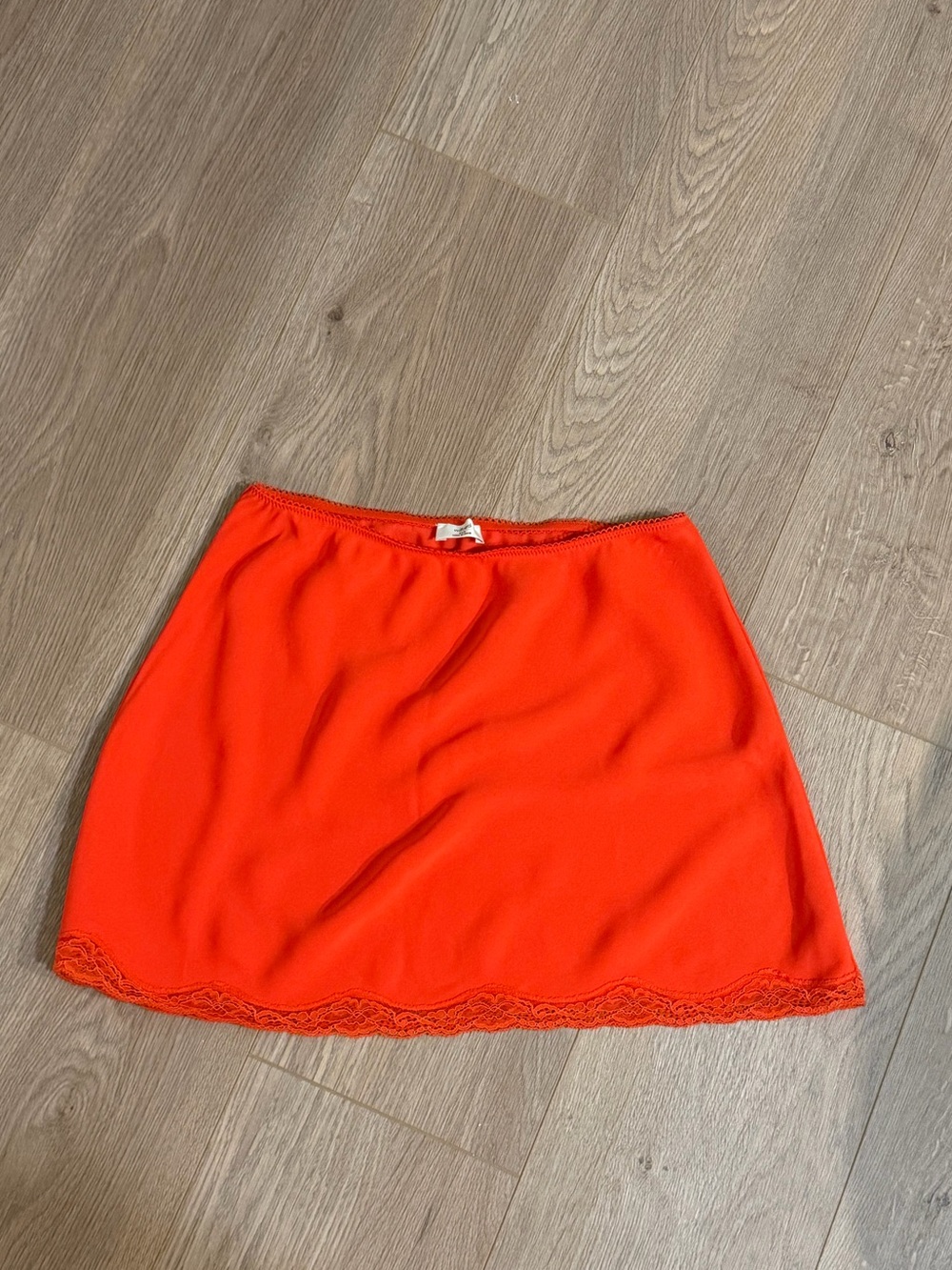 Wilfred Bright Red Lace-Trim Mini Skirt